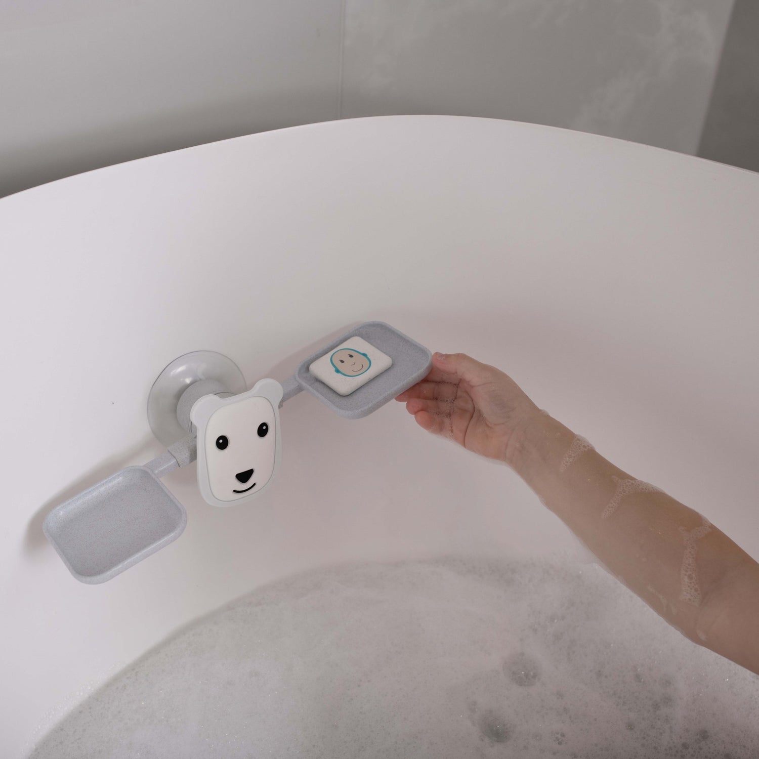 Polar Bear Bathtime Scale